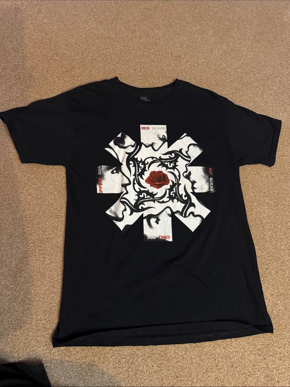 Red Hot Chili Peppers graphic tee size medium